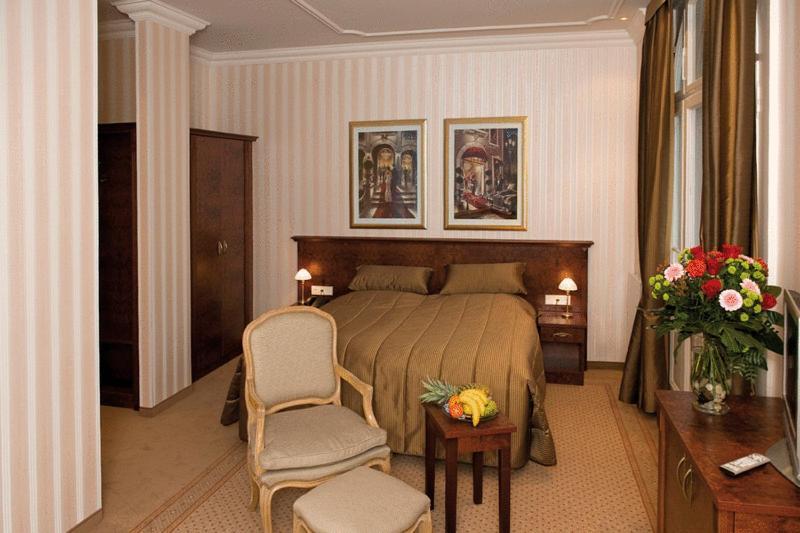 Europaeischer Hof Hotel Europe Fukushima  Bagian luar foto